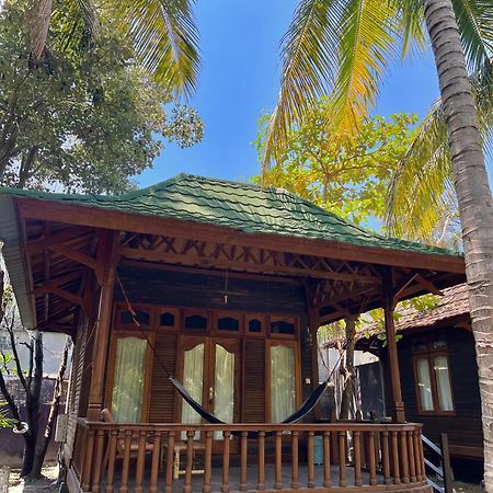 Bronze Bungalows Gili Meno Luaran gambar