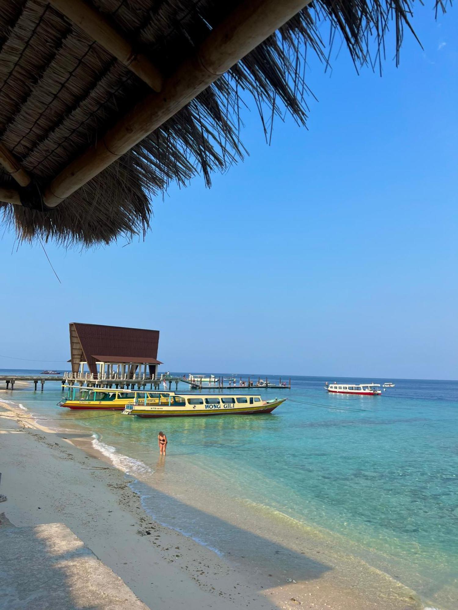 Bronze Bungalows Gili Meno Luaran gambar