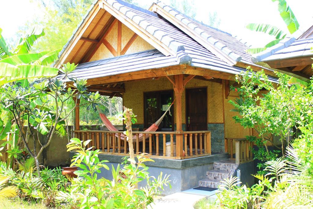 Bronze Bungalows Gili Meno Luaran gambar