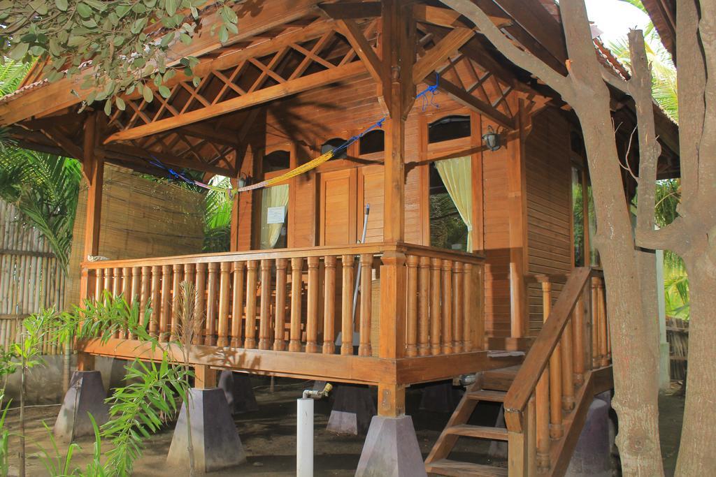 Bronze Bungalows Gili Meno Luaran gambar