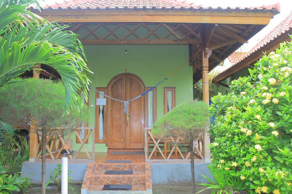 Bronze Bungalows Gili Meno Luaran gambar
