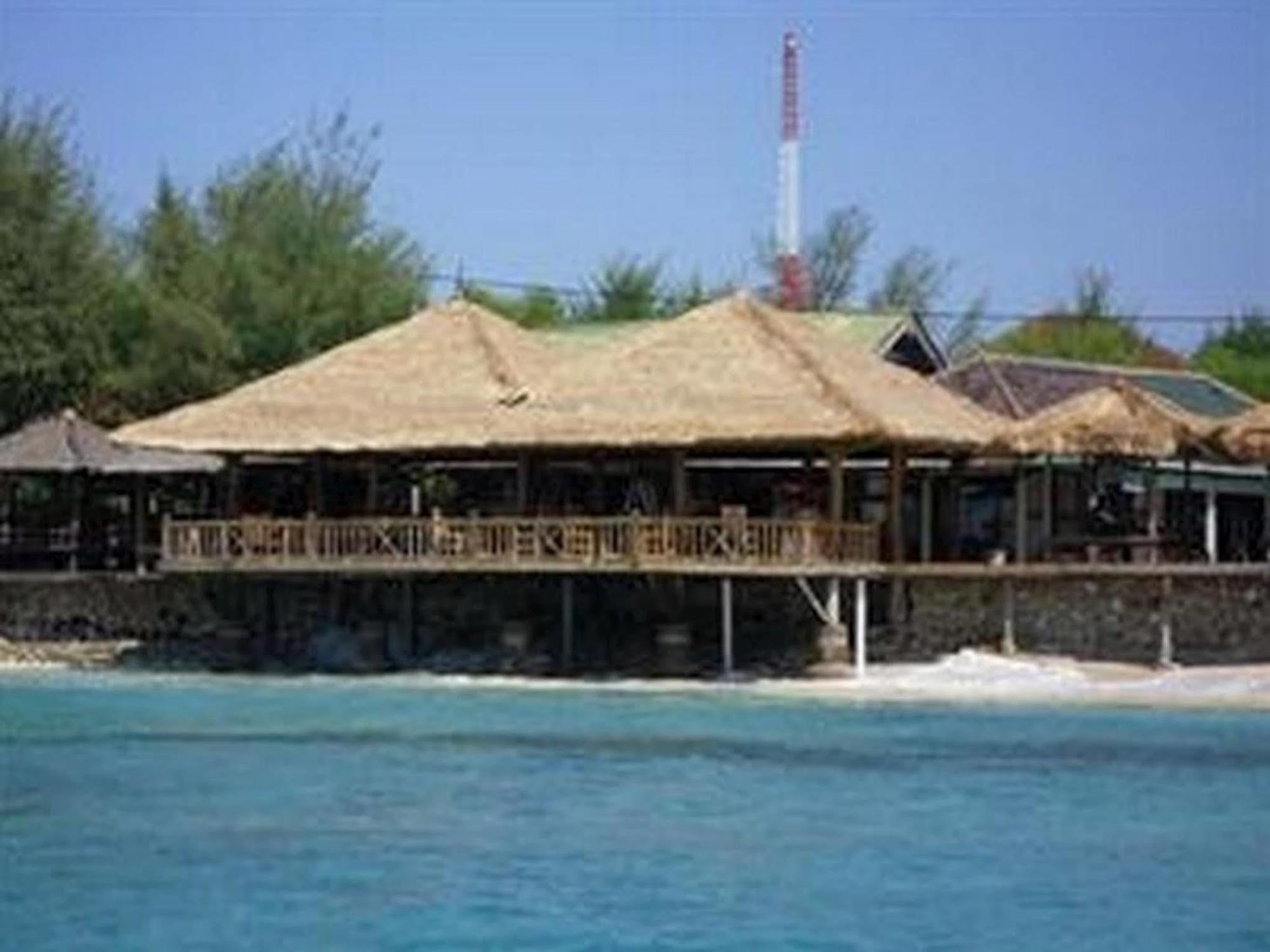 Bronze Bungalows Gili Meno Luaran gambar